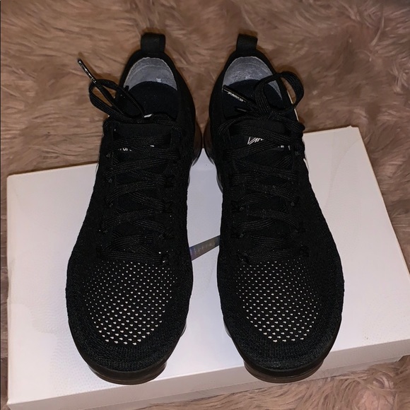 Nike Shoes - Nike Air VaporMax Flyknit 2